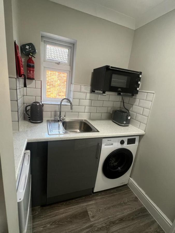 Matipa-Given Apartments Eastleigh Southampton ภายนอก รูปภาพ