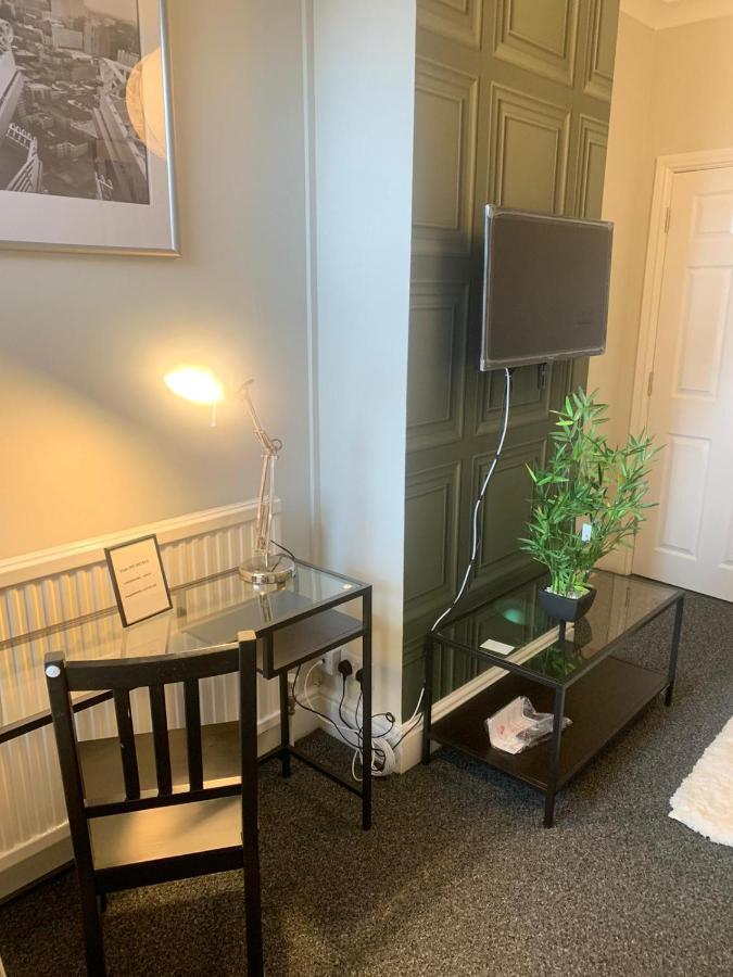 Matipa-Given Apartments Eastleigh Southampton ภายนอก รูปภาพ