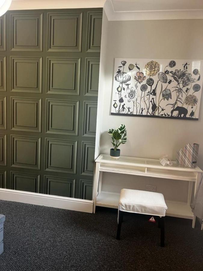 Matipa-Given Apartments Eastleigh Southampton ภายนอก รูปภาพ