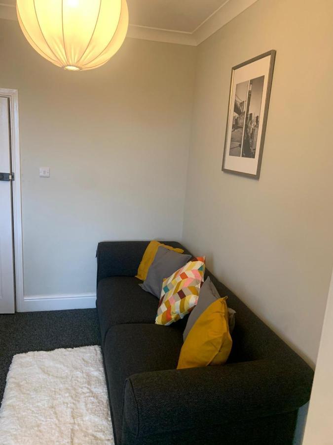 Matipa-Given Apartments Eastleigh Southampton ภายนอก รูปภาพ