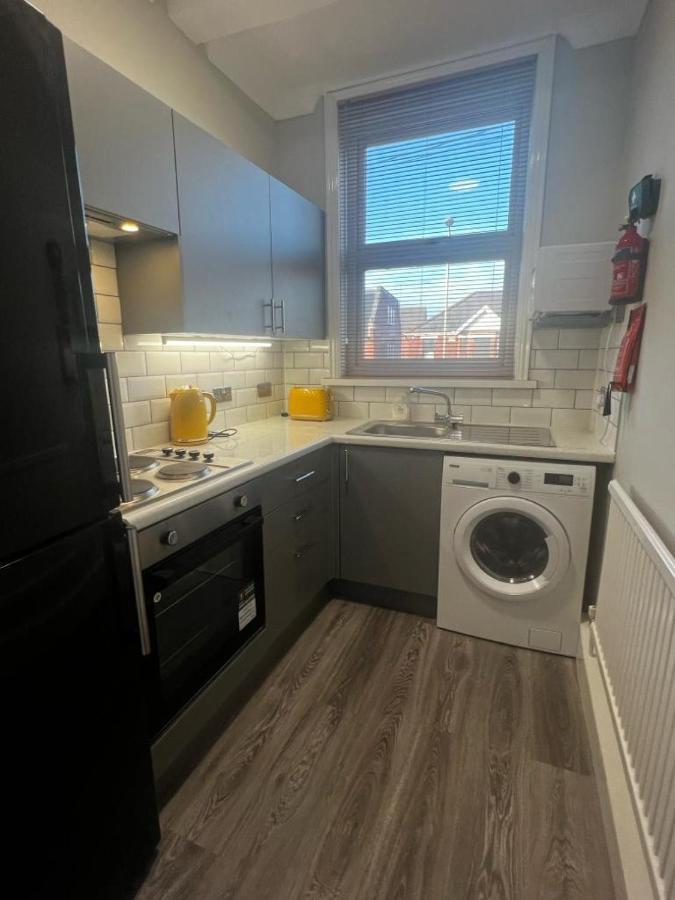 Matipa-Given Apartments Eastleigh Southampton ภายนอก รูปภาพ