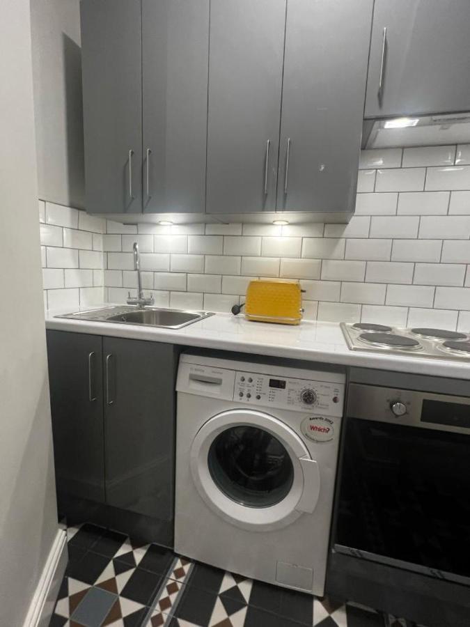 Matipa-Given Apartments Eastleigh Southampton ภายนอก รูปภาพ