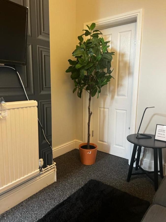 Matipa-Given Apartments Eastleigh Southampton ภายนอก รูปภาพ