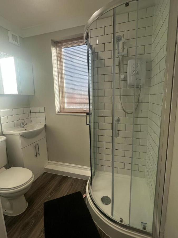 Matipa-Given Apartments Eastleigh Southampton ภายนอก รูปภาพ