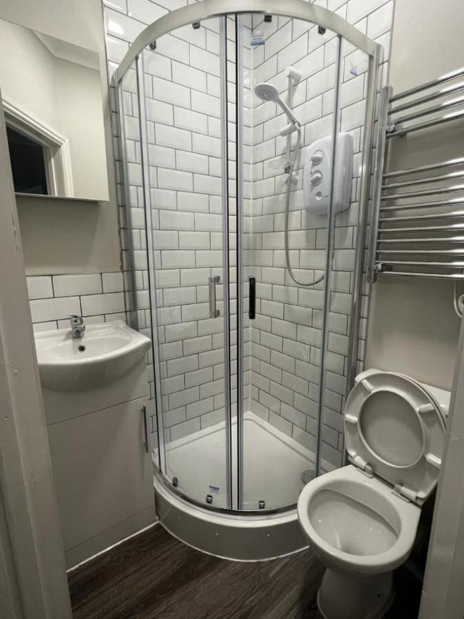 Matipa-Given Apartments Eastleigh Southampton ภายนอก รูปภาพ